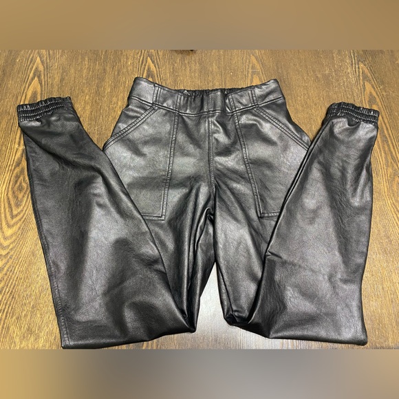 SPANX Pants - Spanx by Sarah Blakely Faux Leather Joggers Elastic Waist Size Small